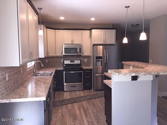 4th image of 633 Noah Ct #3
