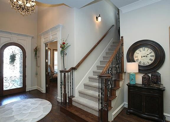2nd image of 5497 Braemar Dr