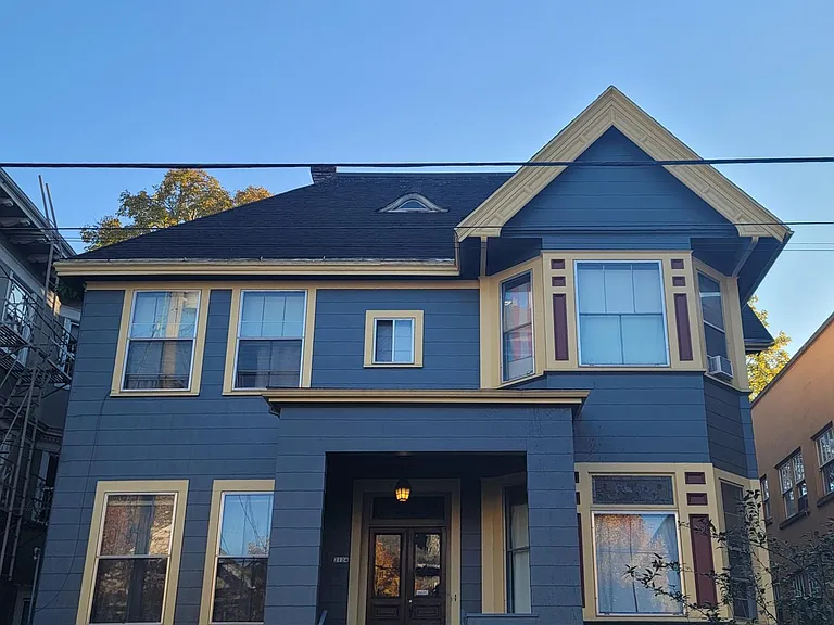 2124 NW Flanders St #16 — Photo 11