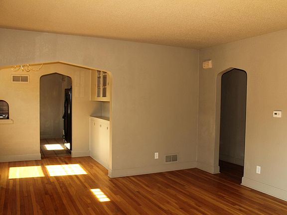 5th image of 650 North Ave E