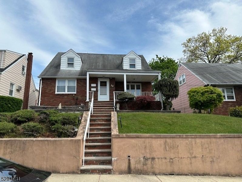 1st image of 30 Maitland Pl