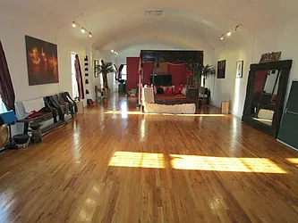 Rented by Concept Real Estate Group