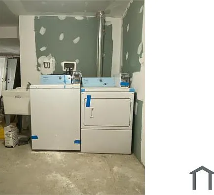 593 Euclid Ave #2R — Photo 18