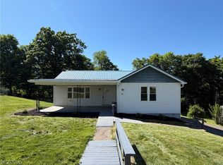 1085 Overlook Dr, Wintersville, OH 43953