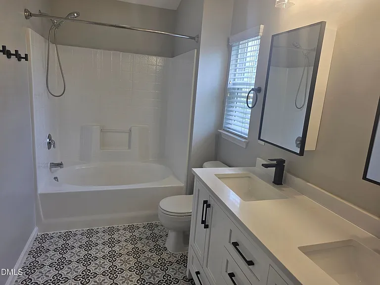 124 Braeside Ct — Photo 25