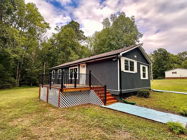 3829 Five Forks Rd, Pamplin, VA 23958