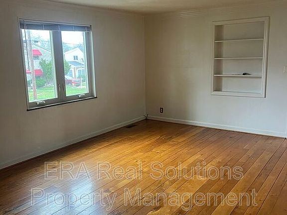 3rd image of 5477 Philloret Dr APT 2