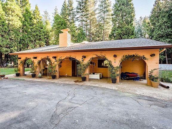 3rd image of 35453 Redwood Dr