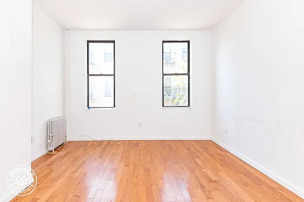 Rented by MySpaceNYC | media 30