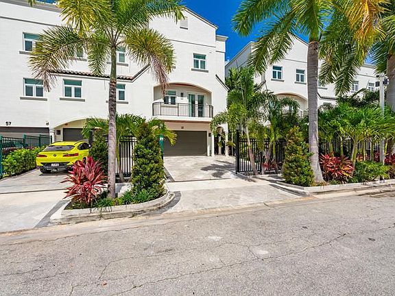 3rd image of 61 Isle Of Venice Dr