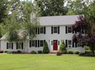 1 Nixon Rd, Hudson, MA 01749