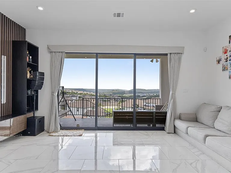 1332 Al Fresco Cv — Photo 43