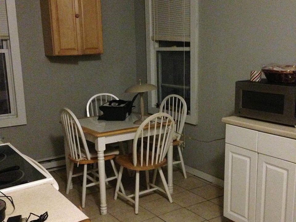 Eat in Kitchen
