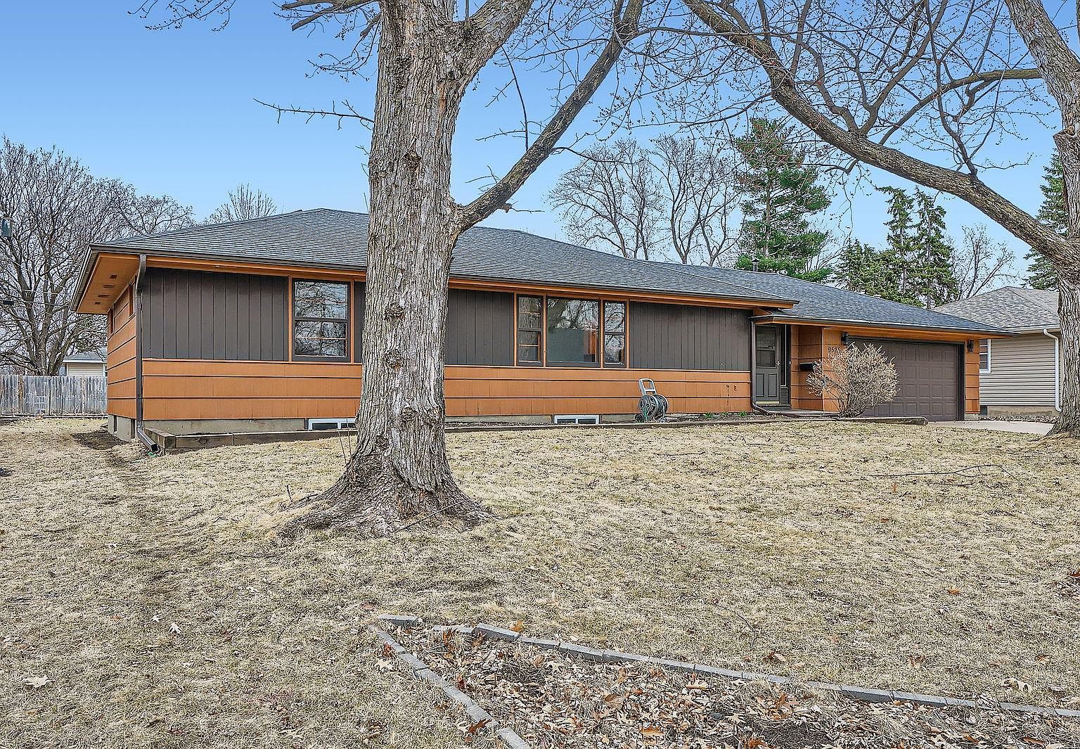 9525 5th Ave S, Bloomington, MN 55420 | Zillow