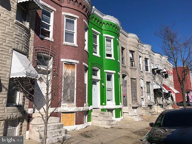 2nd image of 2034 N Fulton Ave