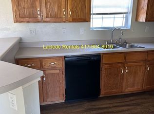 1235 Glenridge St, Lebanon, MO 65536
