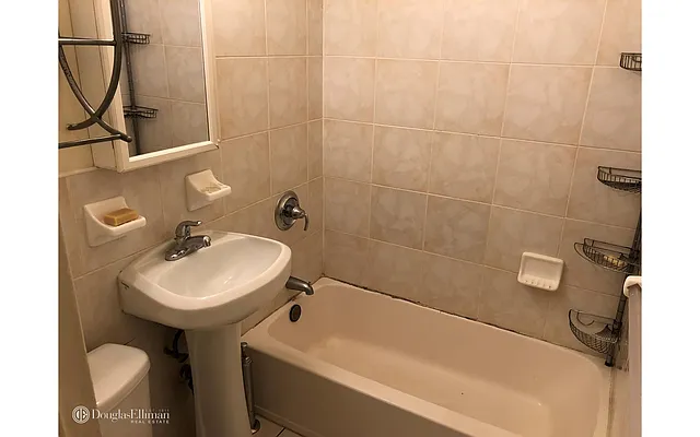 Rented by Douglas Elliman | media 38