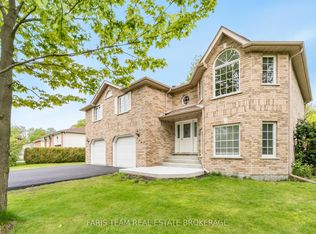 704 Trinity St, Innisfil, ON L9S2G8
