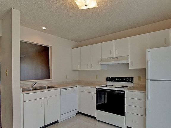 5th image of 1300 E 33rd Ave #9129871