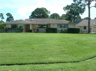 2301 SE Gowin Dr, Pt Saint Lucie, FL 34953