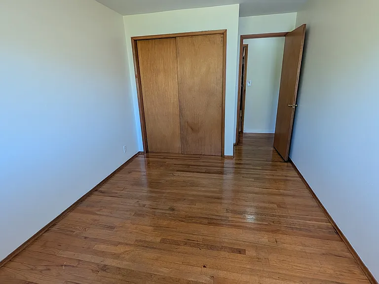 16003 5th Ave NE #1 — Photo 16