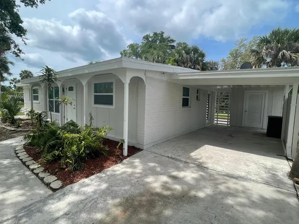 1196 Parkway Dr, Naples, FL 34104