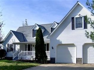 12300 Bass Lake Rd, Chardon, OH 44024