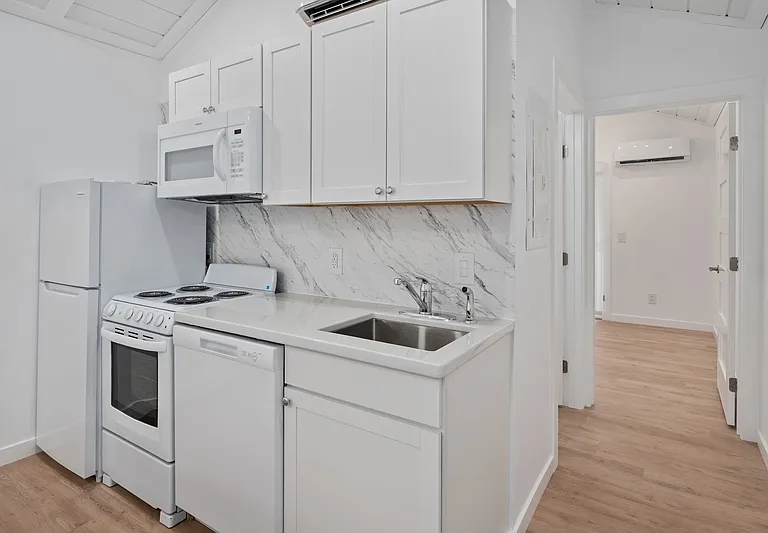 720 Pritchett Ln #25 — Photo 6