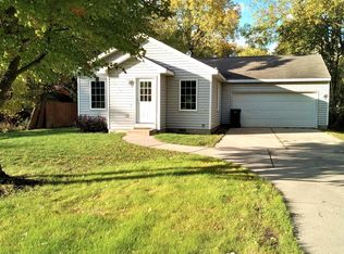 2518 Dunlap St, Lansing, MI 48911