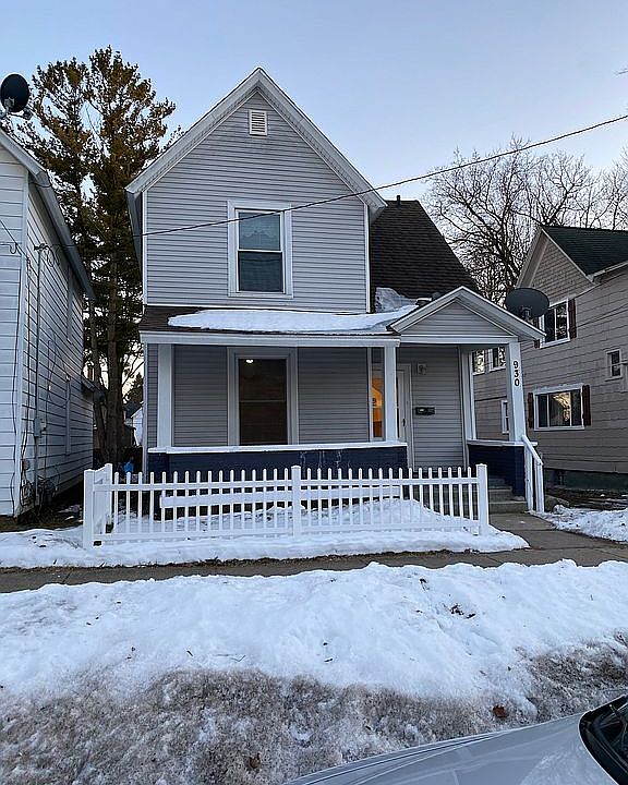 930 Douglas NW welcome home