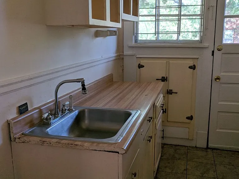 118 S. Colonial Avenue — Photo 14