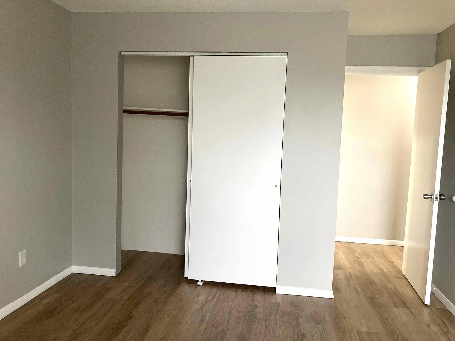 2 bed, 1.5 bath, 935 sqft, $2,100 — Photo 4