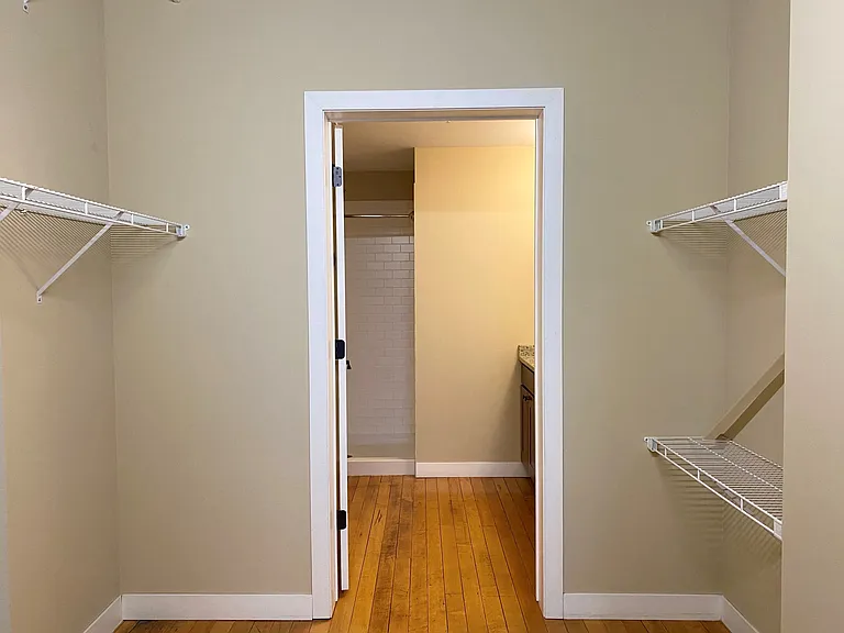 Pioneer Endicott — Photo 150
