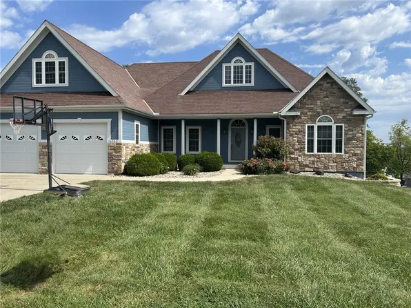 14060 Millstone Blvd, Saint Joseph, MO 64505