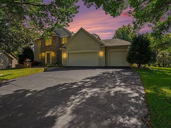 4th image of 17207 Trenton Ln