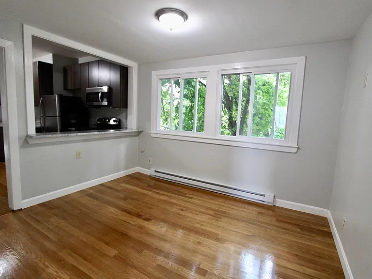 94 E Cottage St #2C — Photo 3