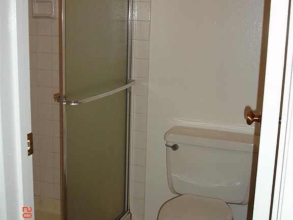 3rd image of 353 Philip Dr APT 107