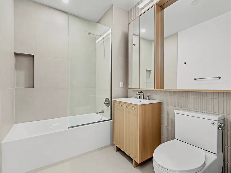 250 W 49th St #52103 — Photo 10