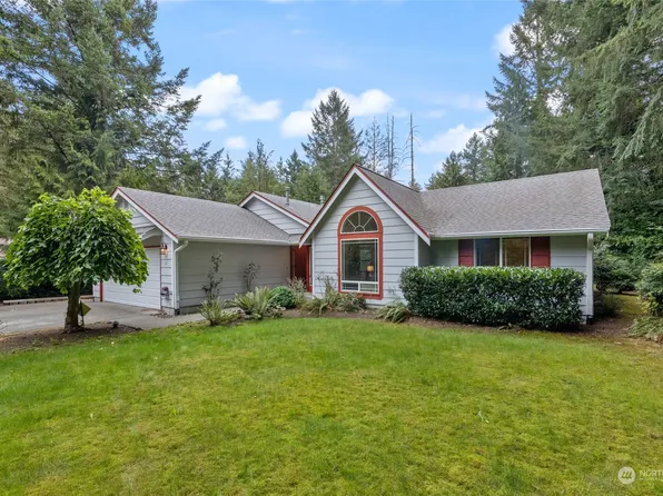 5500 Saint Charles Loop NE, Olympia, WA 98516
