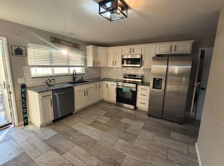 5 Pastoral Ct, Florissant, MO 63033