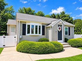 10 Biltmore Ave, Cumberland, RI 02864
