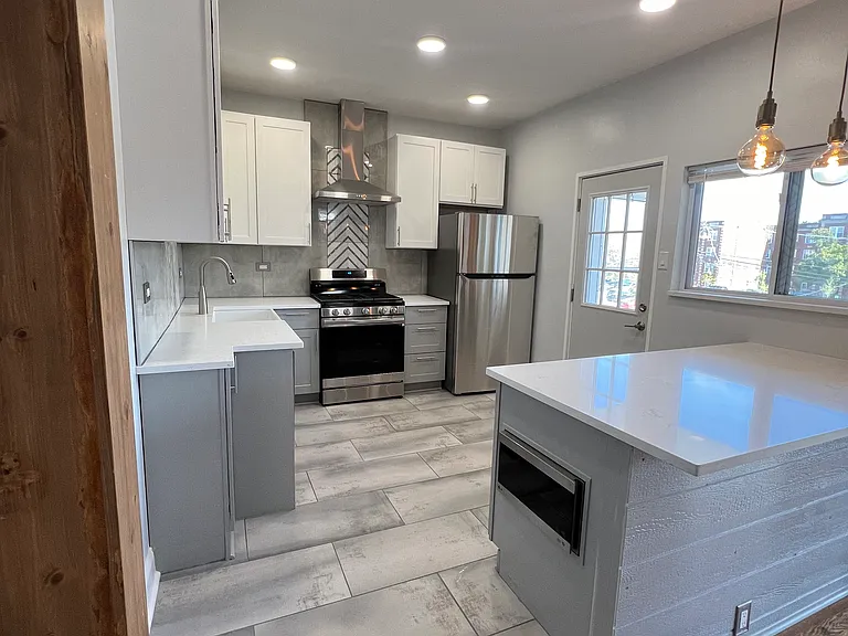 4025 N Lavergne Ave #2 — Photo 20