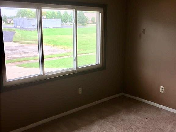 4th image of 1459 Cheyenne Dr