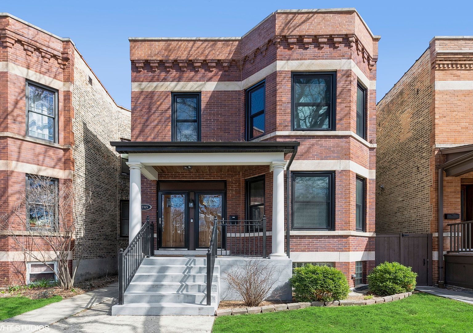 3745 N Oakley Ave, Chicago, IL 60618 | Zillow