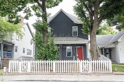 1439 S East St Photo 1