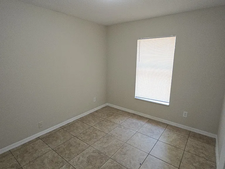 3111 E Cayuga St — Photo 5