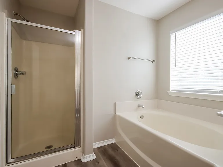 1089 Shadow Glenn Dr — Photo 10