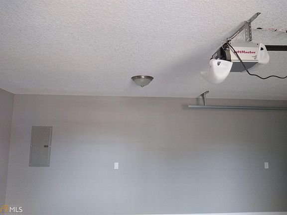 4th image of 147 Windward Way Dr #6