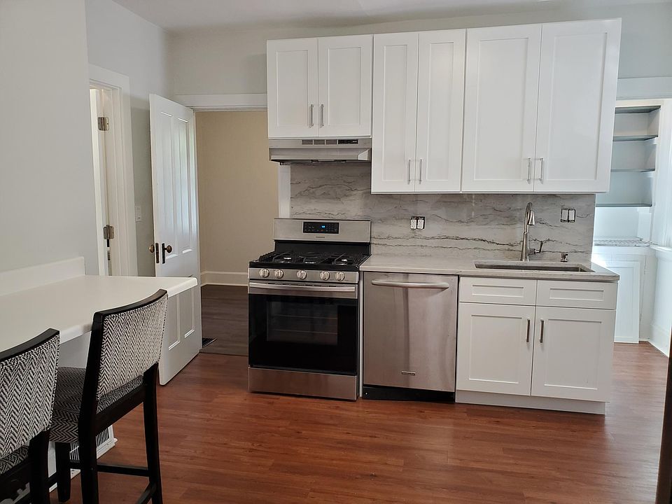1st image of 649 Vine Ave #1