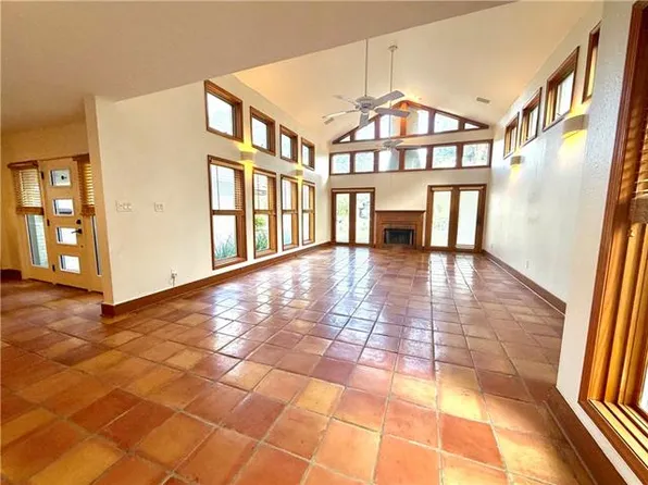 27 Heron St, New Orleans, LA 70124